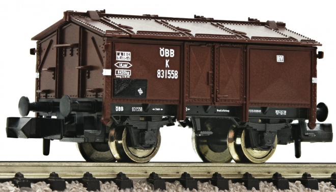 Gondola with hinged hatches<br /><a href='images/pictures/Fleischmann/Fleischmann-821301.jpg' target='_blank'>Full size image</a>